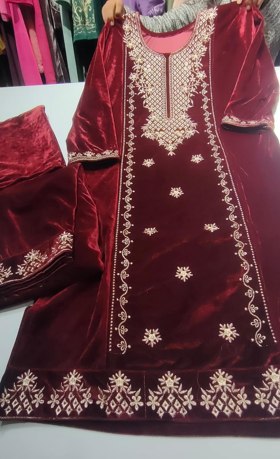 4 x 625 winter party wear